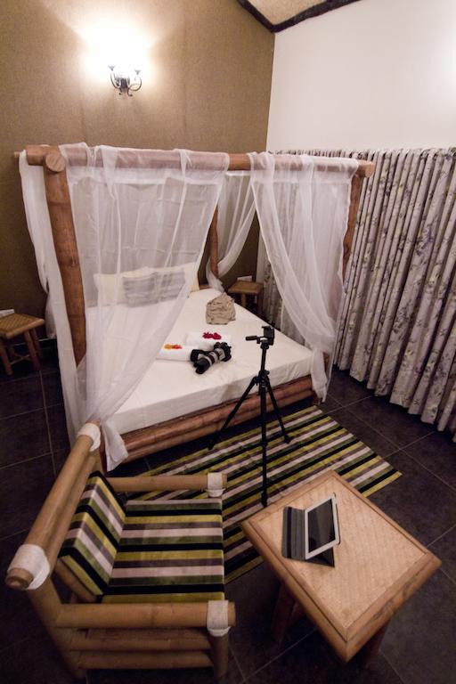 Aranyak Resort Tāla Kamer foto