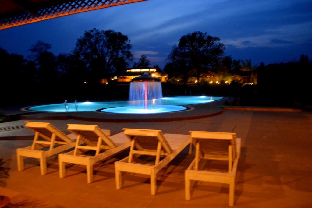Aranyak Resort Tāla Buitenkant foto